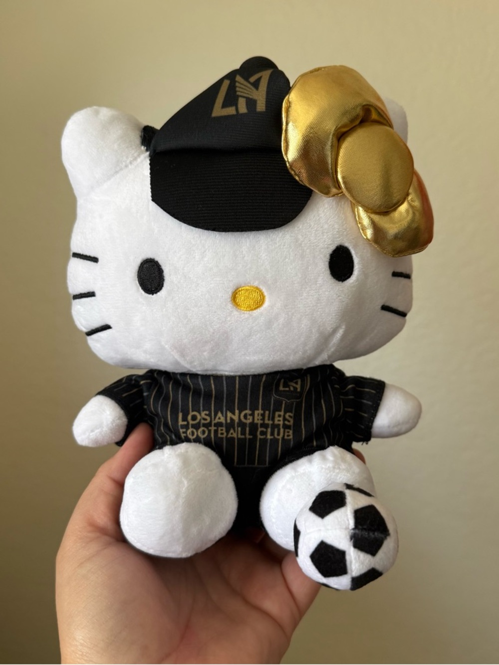 LAFC x Hello Kitty Plush 2025 Giveaway